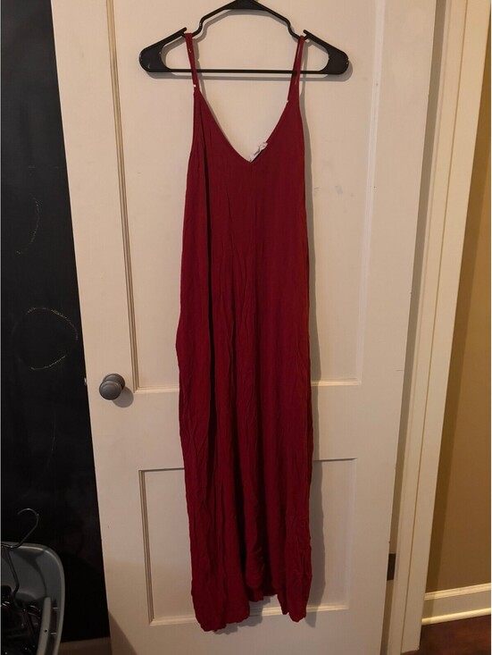 LoveStitch Dresses & Skirts - LoveStitch Red Sleeveless Maxi Dress Size M/L